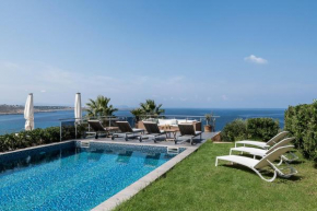 Villa Emilia front sea